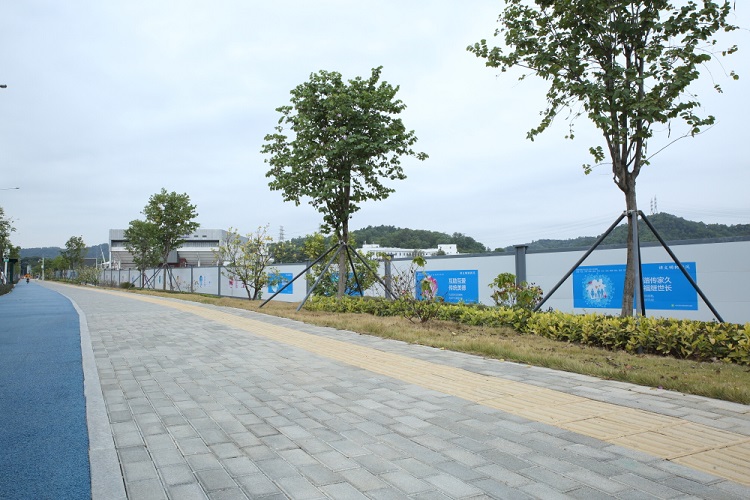 工地建筑圍擋材質(zhì)大比拼，圍擋行業(yè)廠家哪家強(qiáng)